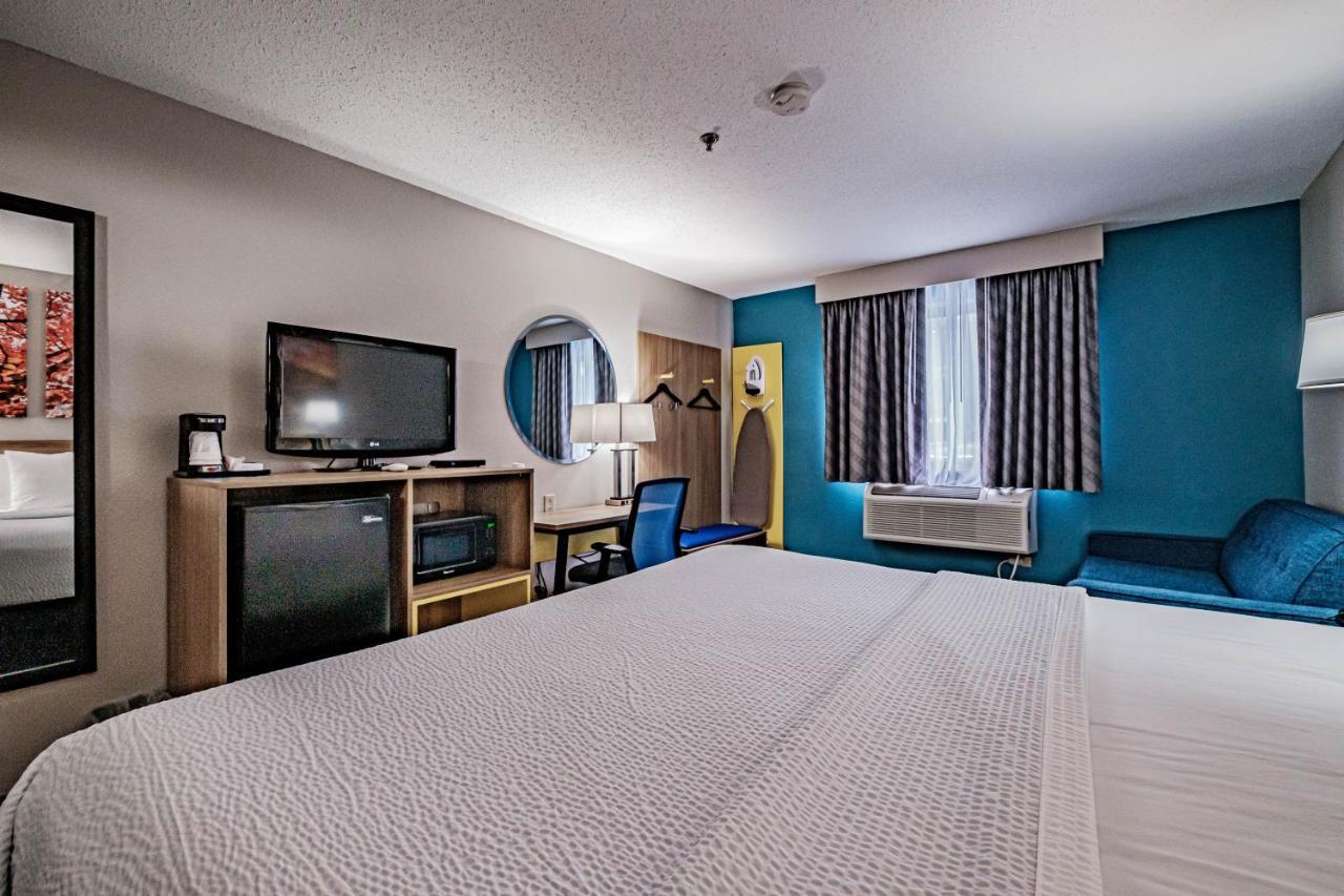 Days Inn By Wyndham Brunswick Bath Area Ngoại thất bức ảnh
