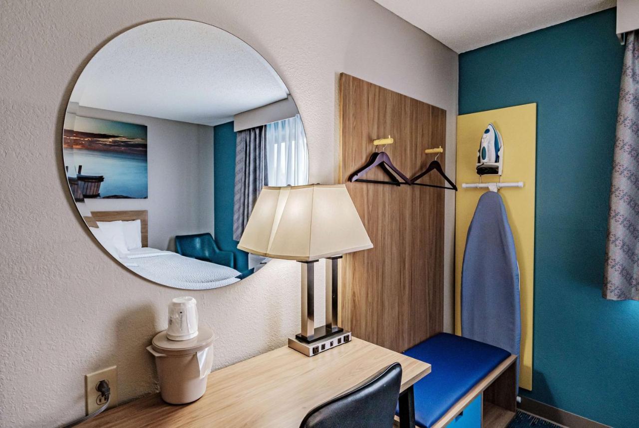 Days Inn By Wyndham Brunswick Bath Area Ngoại thất bức ảnh