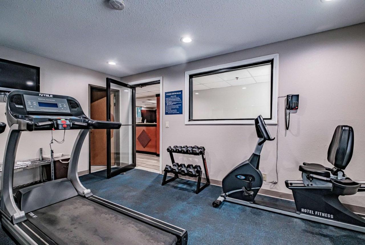 Days Inn By Wyndham Brunswick Bath Area Ngoại thất bức ảnh